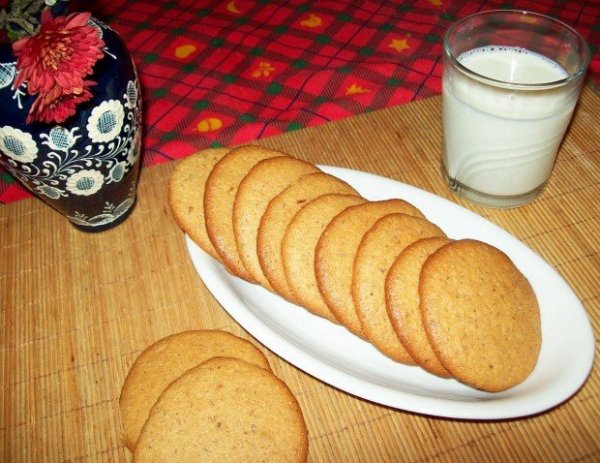 Ánizsos-mézes-süti-620x478